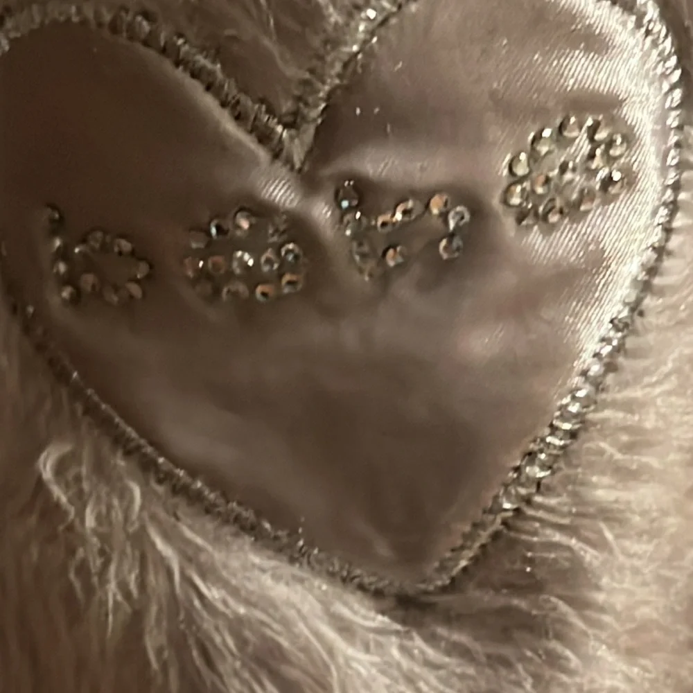Bebe  gray / silver super soft knit fringe scarf silver BeBe patch mohair look*🆓